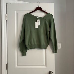Evereve Line and Dot Asymmetrical Off Shoulder Green Sweater